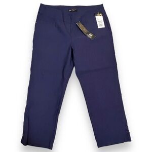 Lee Women's Modern Series Midrise Fit Capri
Rainstorm Navy Size 6